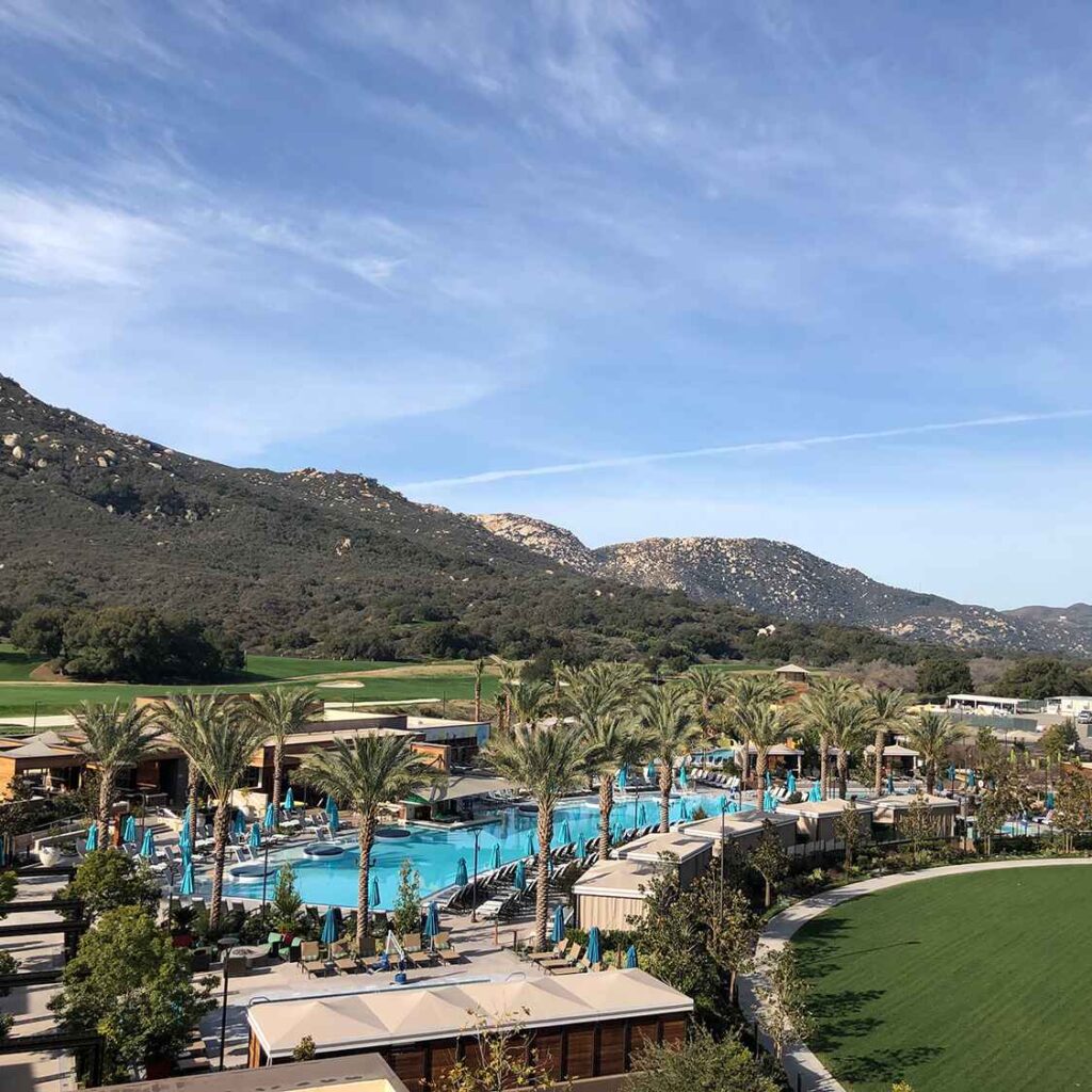 pechanga casino and resort pool area